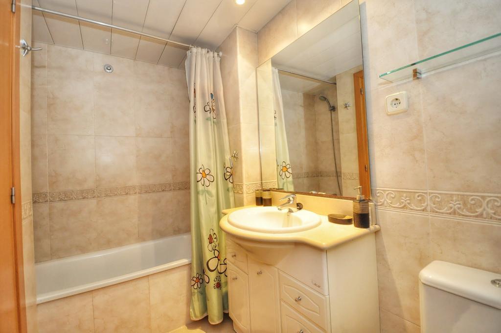 Apartamento Adia Lloret de Mar Exteriör bild